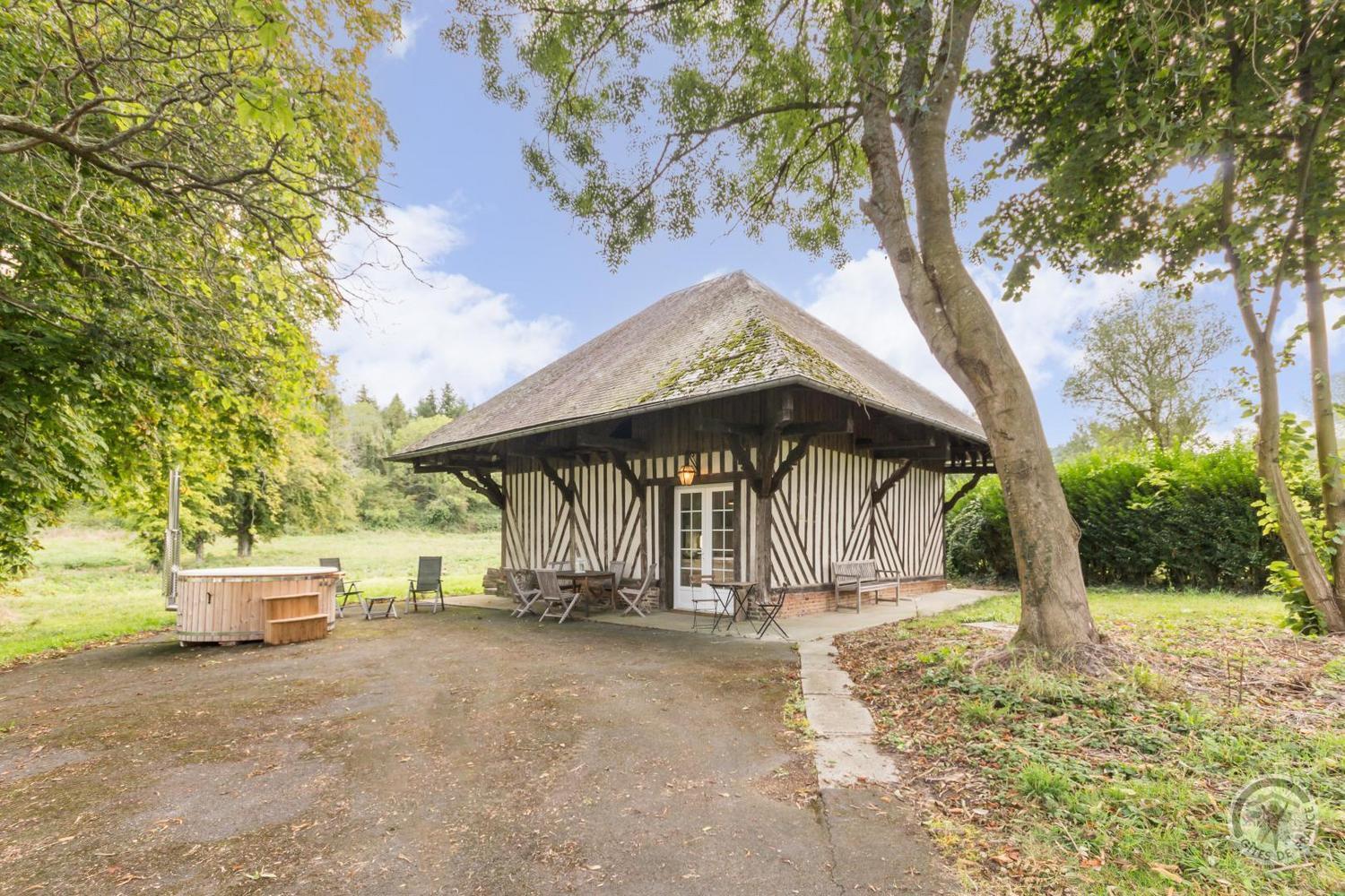 L'Atelier A L'Oree Des Bois Saint-Pierre-en-Auge Extérieur photo